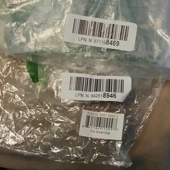 Bundled Fleece Vests - Picture 8 of 8